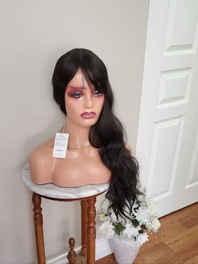 Black Brown Long Wavy Women's Wig - Sleek Natural Look